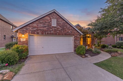 321 Deaton Dr, Fate, TX, 75087-5803 | Card Image
