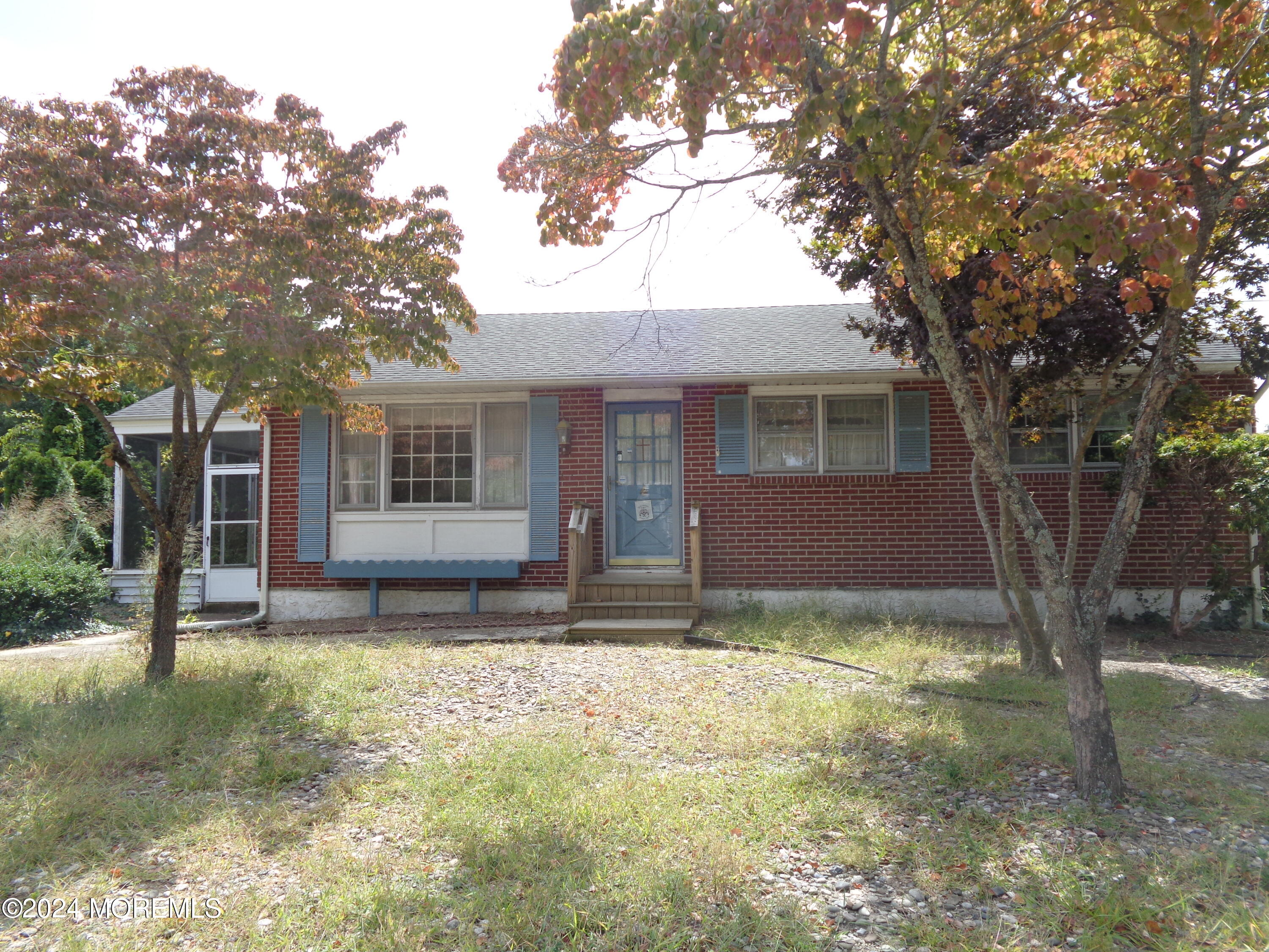 Springfield Ave, Pine Beach, NJ 08741