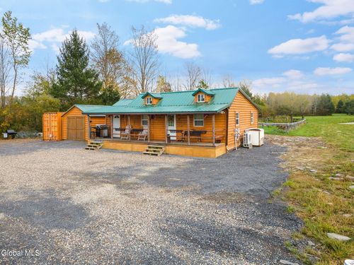 311 Corbin Hill Rd, Sprakers, NY, 12166-1932 | Card Image