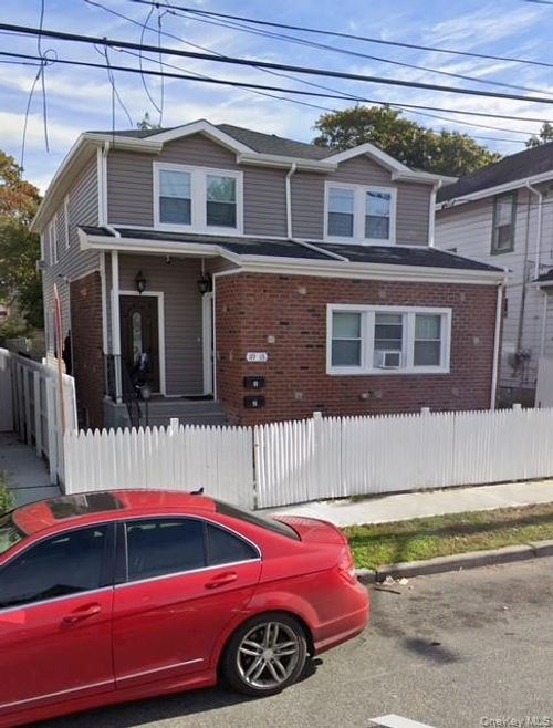 11915 193rd St, Saint Albans, NY, 11412-3628 | Card Image