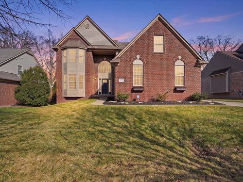 13137 Ventura Dr, Van Buren Township, MI, 48111-1352 | Card Image