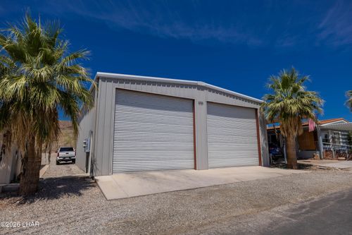 31885 Riverview Dr, Parker, AZ, 85344-8407 | Card Image