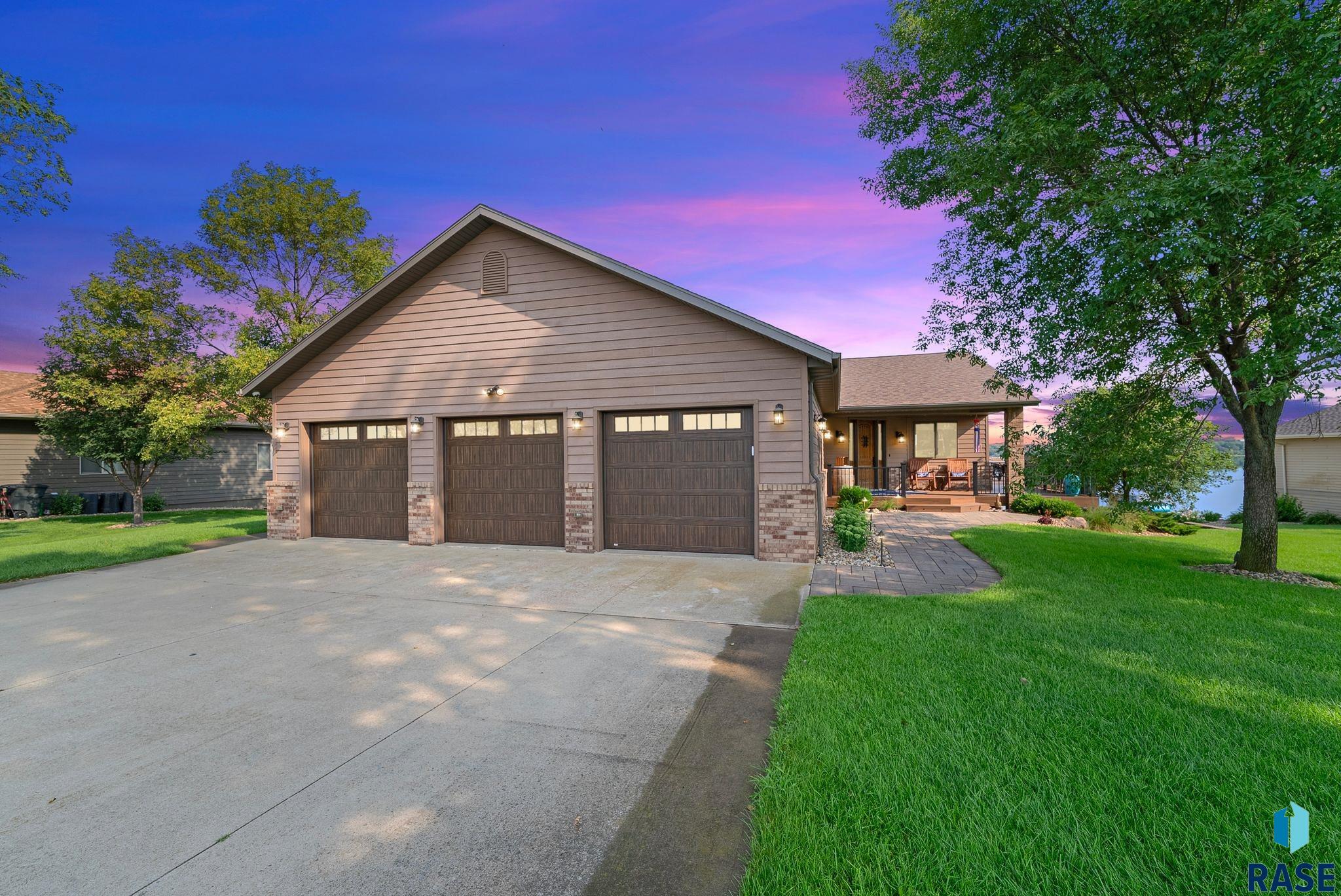 Harbor Way, Wentworth, SD 57075