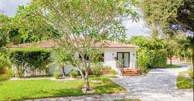 101 Nw 102nd St, House other with 5 bedrooms, 3 bathrooms and null parking in Miami Shores FL | Image 3