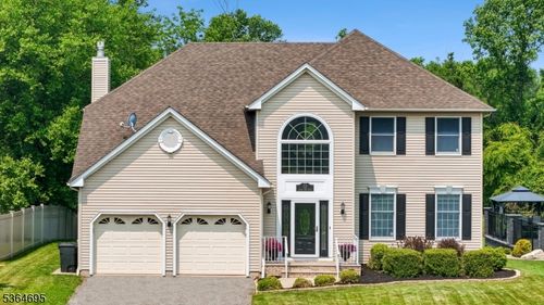 12 Haver Farm Rd, Clinton, NJ, 08809-2600 | Card Image