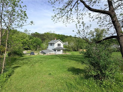 33 Hubbard Rd, Burgettstown, PA, 15021-9765 | Card Image