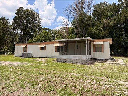 8582 W Admiral Byrd Ln, CRYSTAL RIVER, FL, 34429-9038 | Card Image