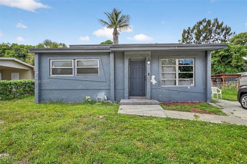 1368 11th St, West Palm Beach, FL, 33401-3138 | Card Image