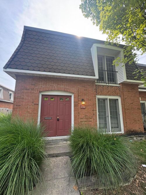 41-2790 Chateau Cir S, Columbus, OH, 43221-2537 | Card Image