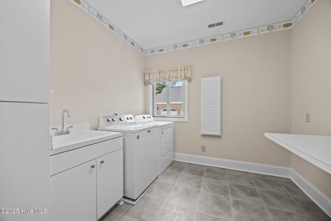 425 Cypress Landing Trl, House other with 4 bedrooms, 4 bathrooms and 2 parking in Chocowinity NC | Image 37