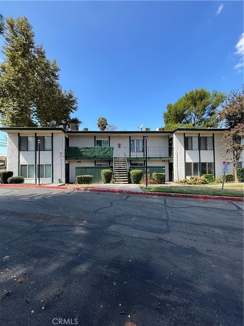 1735 E Washington St, Colton, CA, 92324 | Card Image