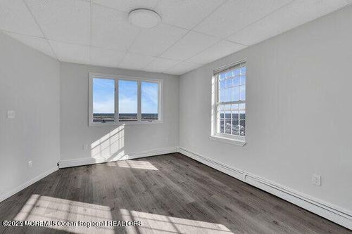 11-26 Navesink Ave, Highlands, NJ, 07732-1835 | Card Image