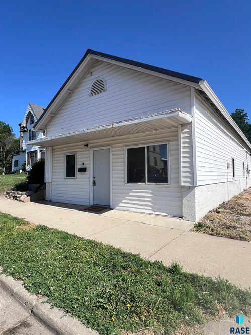 13 W National St Street, Vermillion, SD, 57069 | Card Image