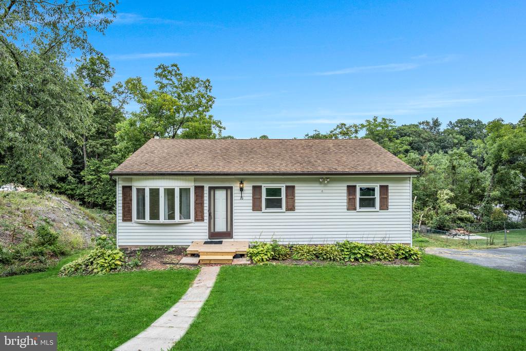 Black Walnut Dr, Etters, PA 17319