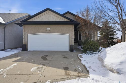 102-802 Heritage Cres, Saskatoon, SK, S7H5T3 | Card Image