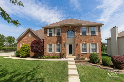 497 Treasure Dr, Oswego, IL, 60543-7947 | Card Image