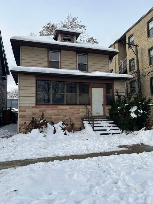 4742 N Sacramento Ave, Chicago, IL, 60625-4306 | Card Image