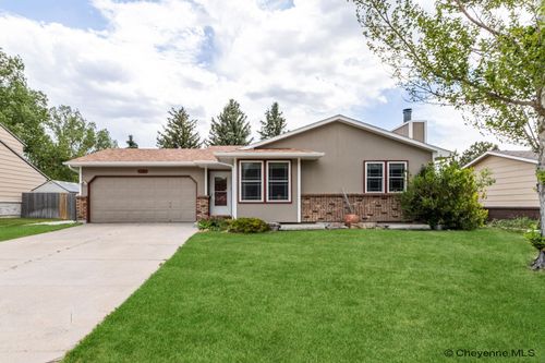 2609 Plain View Rd, Cheyenne, WY, 82009-4409 | Card Image