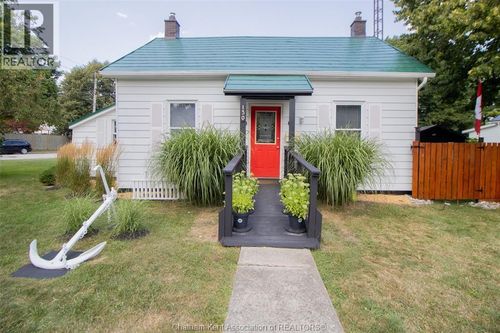 130 Elizabeth St, Thamesville, ON, N0P2K0 | Card Image