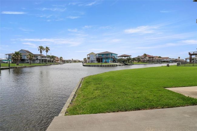 174 Sand Shoals Rd, House other with 3 bedrooms, 2 bathrooms and 2 parking in Freeport TX | Image 8