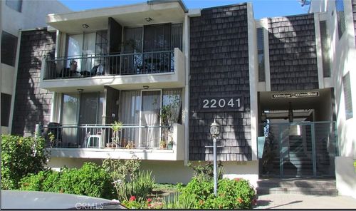 apt-103-22041 Costanso St, Woodland Hills, CA, 91364-1632 | Card Image