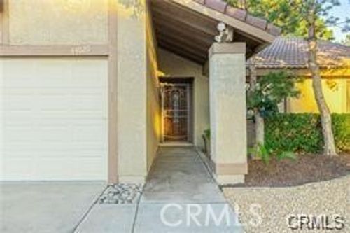 44026 Fine St, Lancaster, CA, 93536-1024 | Card Image