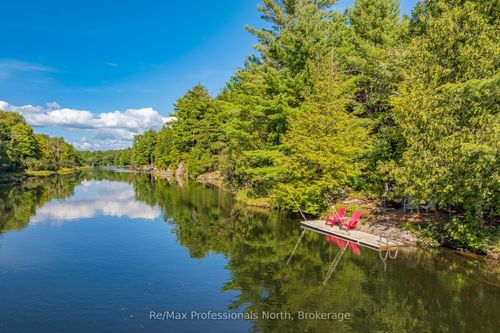 1005 Laidlaw Ave, Washago, ON, L0K2B0 | Card Image