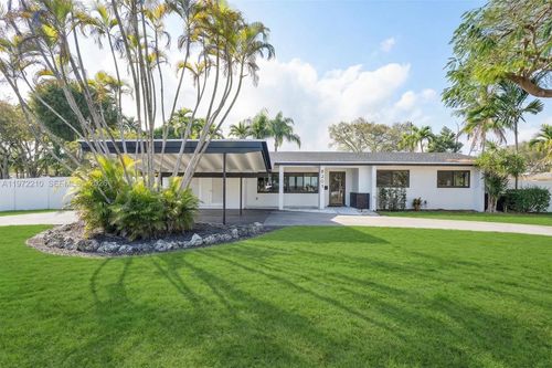 8201 Sw 151st St, Palmetto Bay, FL, 33158-1957 | Card Image