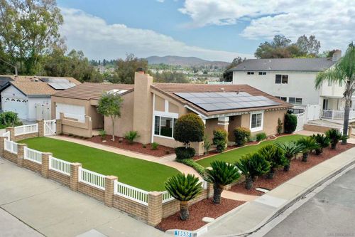 10696 Gabacho Dr, San Diego, CA, 92124-1405 | Card Image