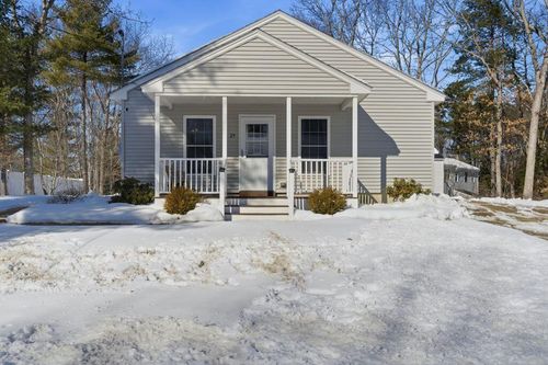 29 Poplar Street, Old Orchard Beach, ME, 04064 | Card Image