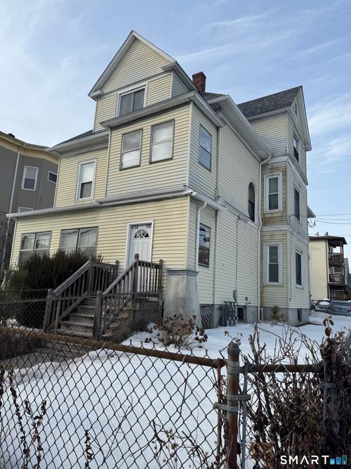110 Adelaide St, Hartford, CT, 06114-1806 | Card Image