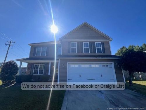 137 Colonial St, Raeford, NC, 28376-6484 | Card Image