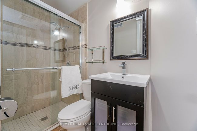 1016 Mccuaig Dr, House other with 4 bedrooms, 4 bathrooms and 2 parking in Milton ON | Image 45