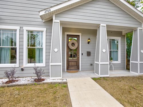 2700 Gladstone Dr, Dallas, TX, 75211-5205 | Card Image