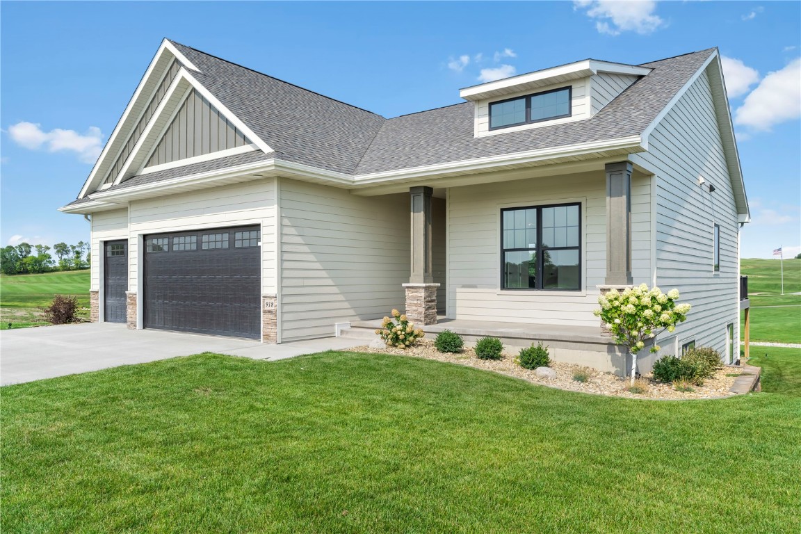 Long Dr, Solon, IA 52333