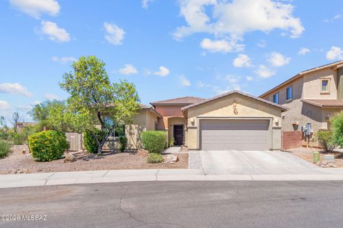 7569 E Picket Fence Ln, Tucson, AZ, 85756-6157 | Card Image