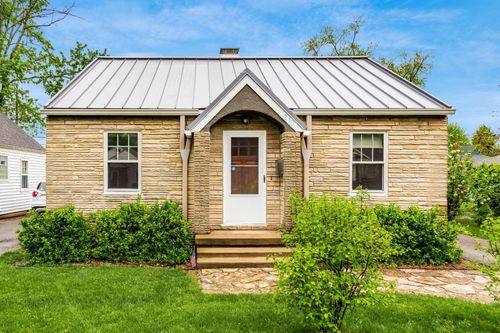 230 E Royal Forest Blvd, Columbus, OH, 43214-2128 | Card Image