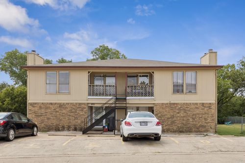 8113 Foxfire Ln, White Settlement, TX, 76108-1179 | Card Image