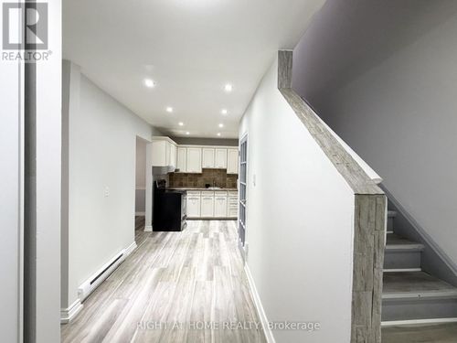 91-1010 Glen St, Oshawa, ON, L1J6J2 | Card Image