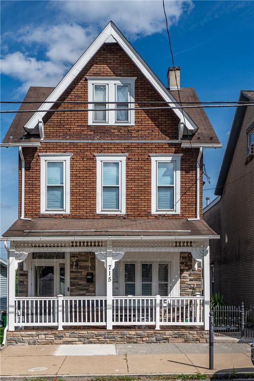 715 2nd St, Whitehall, PA, 18052-6603 | Card Image