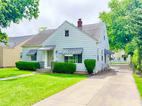 4812 Fairfield Ave, Fort Wayne, IN, 46807-2758 | Card Image