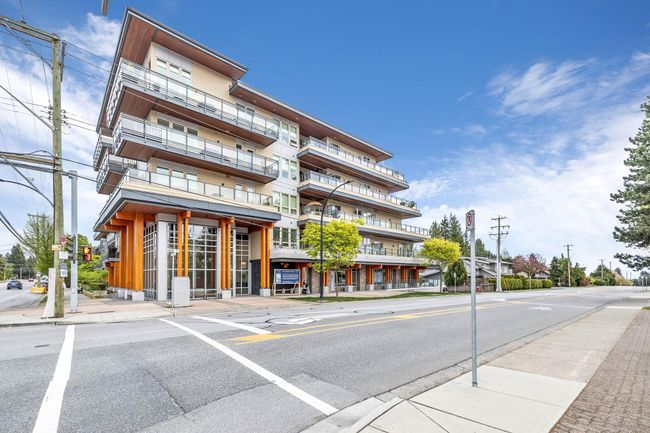 501 - 14022 North Bluff Road, Condo with 3 bedrooms, 2 bathrooms and 2 parking in White Rock BC | Image 34