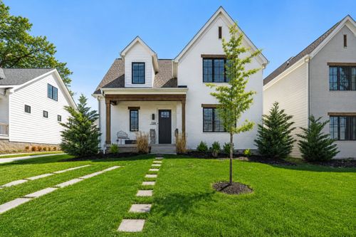 128 37th Ave N, Nashville, TN, 37209-4948 | Card Image