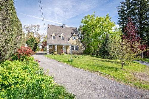 6 Helena Ave, White Plains, NY, 10605-3807 | Card Image