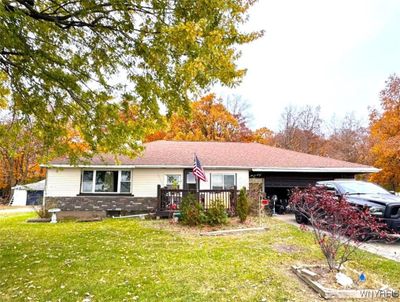 5800 Porter Road, Home with 3 bedrooms, 2 bathrooms and null parking in Niagara NY | Image 1