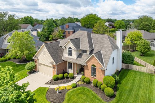 4631 Barnwood Dr, Grove City, OH, 43123-3664 | Card Image