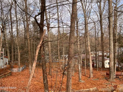 172 Granite Dr, Greentown, PA, 18426-3015 | Card Image