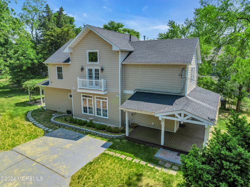 447 W Park Ave, Oakhurst, NJ, 07755-1264 | Card Image