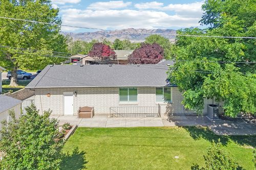 27 Deseret Cir, Grantsville, UT, 84029-9445 | Card Image