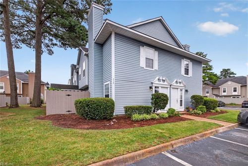 438-438 Chatterton Dr, Virginia Beach, VA, 23454-4049 | Card Image